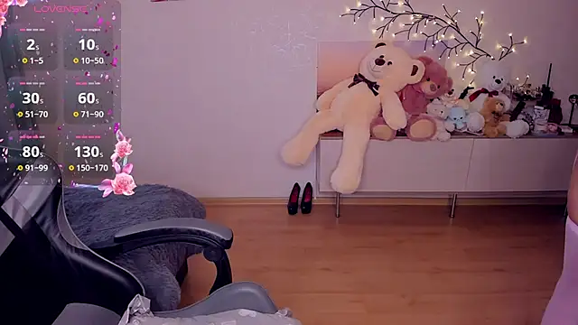 MiaSilkX online show from 12.04.24