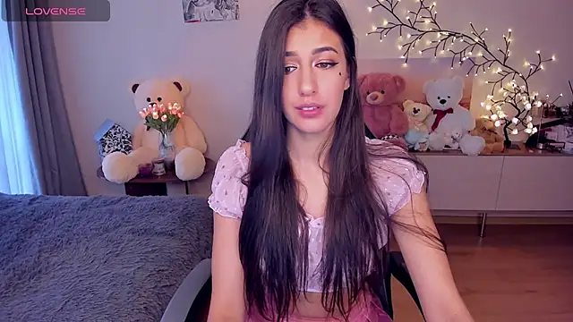 MiaSilkX online show from 12.12.24