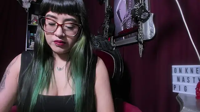 Snapshot of MeGoddesSara chatting on 07.03.26 MeGoddesSara online show from 07.03.26