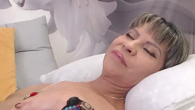 Snapshot of sofiasteven chatting on 02.01.25 sofiasteven online show from 02.01.25