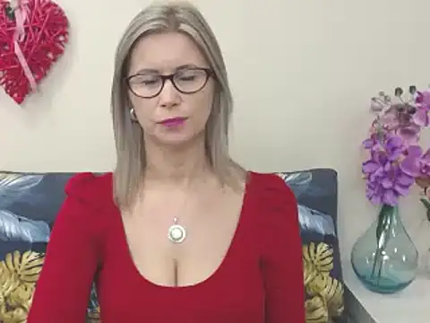 Snapshot of DoreenSexy chatting on 12.02.24 DoreenSexy online show from 12.02.24