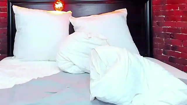 Snapshot of ChristynaRoss chatting on 02.12.25 ChristynaRoss online show from 02.12.25