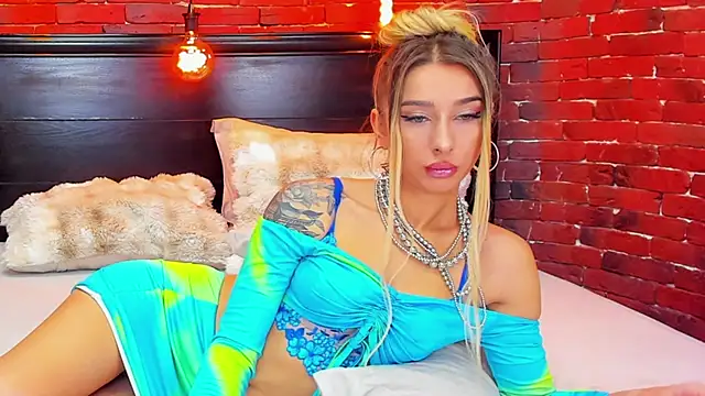 Snapshot of ChristynaRoss chatting on 02.07.26 ChristynaRoss online show from 02.07.26