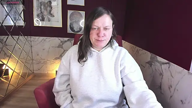 KellyPerfection online show from 04.03.26