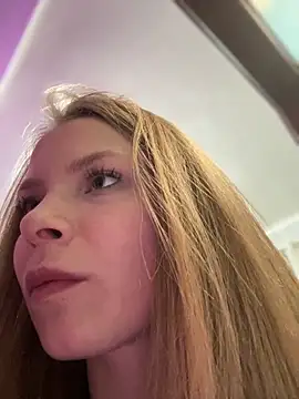 AnastasiaAniess online show from 02.28.25