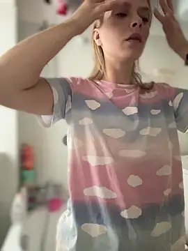 AnastasiaAniess online show from 10.29.25