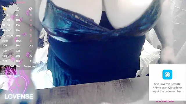 Snapshot of tatli_bela chatting on 01.15.25 tatli bela online show from 01.15.25