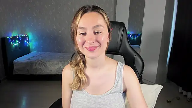 Snapshot of EllaFresh chatting on 06.28.26 EllaFresh online show from 06.28.26