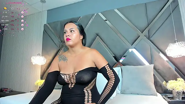 Snapshot of myax_evans chatting on 03.17.25 myax evans online show from 03.17.25