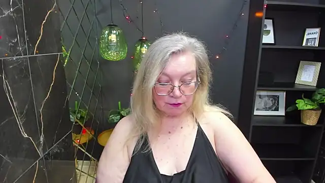 NataliMellow online show from 01.04.25