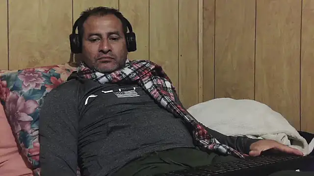 dantehot2020 online show from 12.19.24