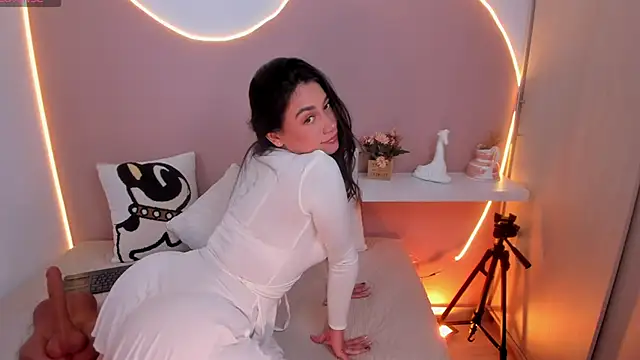 EllieMitchell online show from 01.24.25