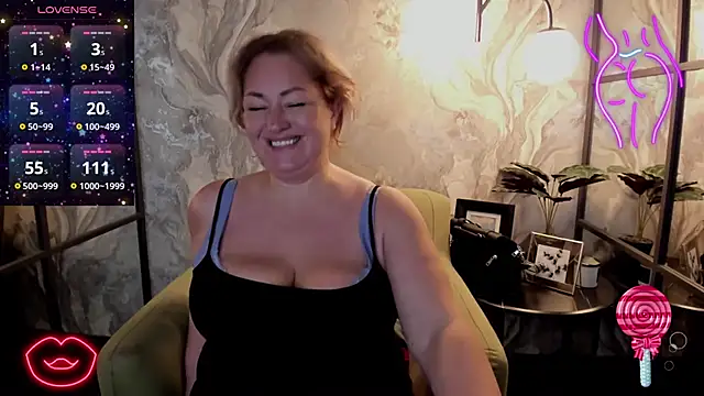 Snapshot of JenniferLight chatting on 03.01.25 JenniferLight online show from 03.01.25