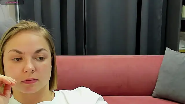 Snapshot of TataArdent chatting on 12.25.24 TataArdent online show from 12.25.24