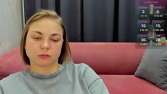Snapshot of TataArdent chatting on 01.18.25 TataArdent online show from 01.18.25