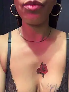 Rakiyahcharms online show from 12.20.25