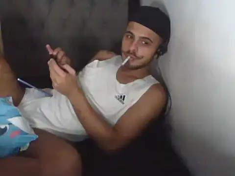 Snapshot of LoudLikeness chatting on 02.28.25 LoudLikeness online show from 02.28.25