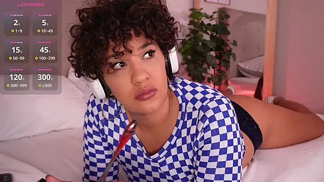 cinnamon afrodit online show from 09.10.25