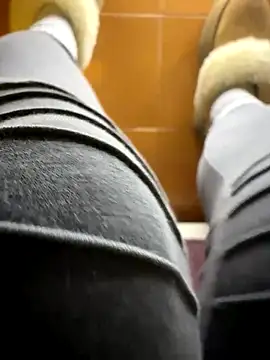 Snapshot of Wet-Pussycat chatting on 12.02.25 Wet-Pussycat online show from 12.02.25