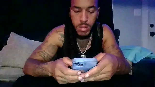 Snapshot of BigWayneBabyXXX chatting on 10.19.25 BigWayneBabyXXX online show from 10.19.25