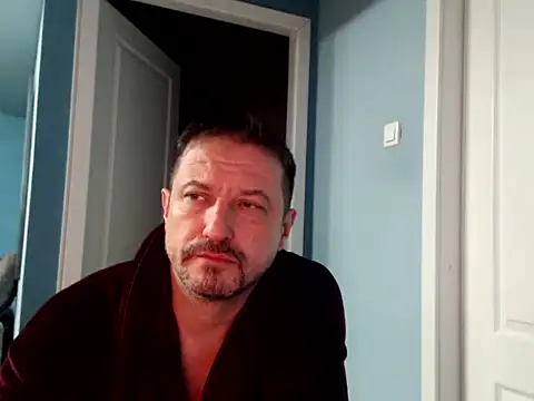 Snapshot of MisterFaithRO chatting on 04.19.26 MisterFaithRO online show from 04.19.26