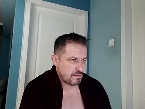 Snapshot of MisterFaithRO chatting on 04.19.26 MisterFaithRO online show from 04.19.26