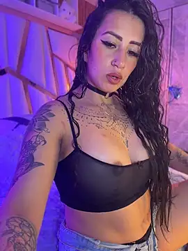 Snapshot of Tattooed_spittingdoll chatting on 06.10.26 Tattooed spittingdoll online show from 06.10.26