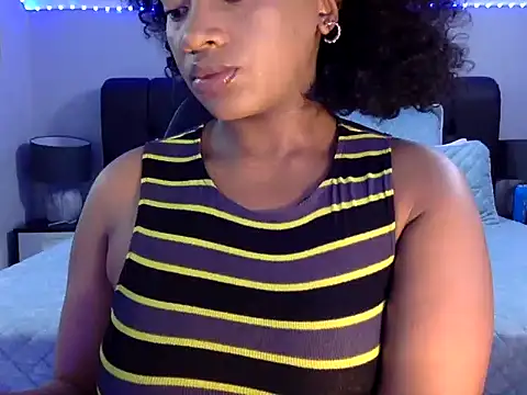 Snapshot of BOOTYBANGER24xx chatting on 09.16.25 BOOTYBANGER24xx online show from 09.16.25