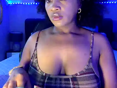 Snapshot of BOOTYBANGER24xx chatting on 09.18.25 BOOTYBANGER24xx online show from 09.18.25