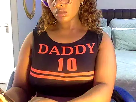 Snapshot of BOOTYBANGER24xx chatting on 10.22.25 BOOTYBANGER24xx online show from 10.22.25
