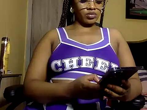 Snapshot of BOOTYBANGER24xx chatting on 06.23.26 BOOTYBANGER24xx online show from 06.23.26