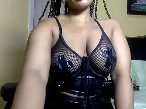 Snapshot of BOOTYBANGER24xx chatting on 07.12.26 BOOTYBANGER24xx online show from 07.12.26