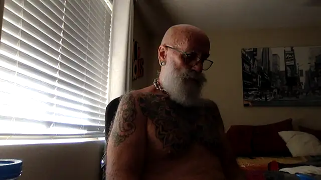 IamReadyxh online show from 04.15.26