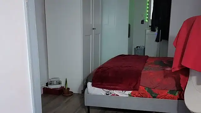 HotSpicyGujju online show from 11.28.25