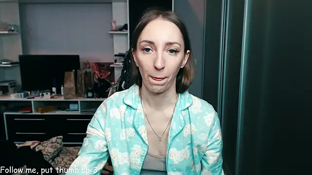 Snapshot of Natalimeowks chatting on 03.02.25 Natalimeowks online show from 03.02.25
