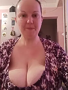 BustyLadyAlma online show from 02.23.26