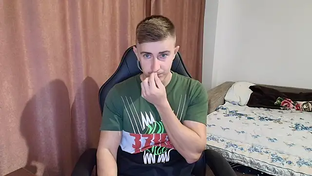 Todhorny9873 online show from 12.12.24