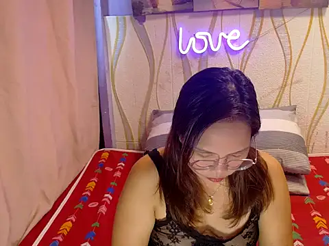 BURBERRY69 online show from 03.01.26