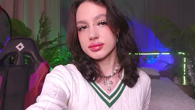 Devilinee online show from 12.08.24