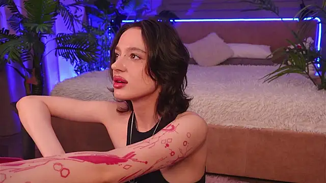 Devilinee online show from 04.04.26