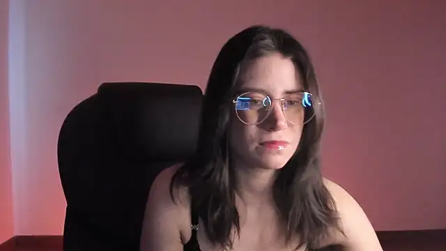 HazelKush online show from 09.18.25