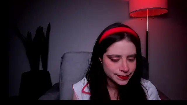HazelKush online show from 05.12.26