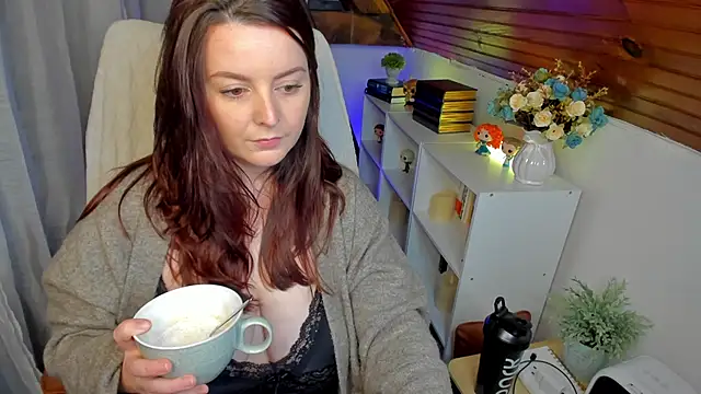 ErinMarshall online show from 02.12.25