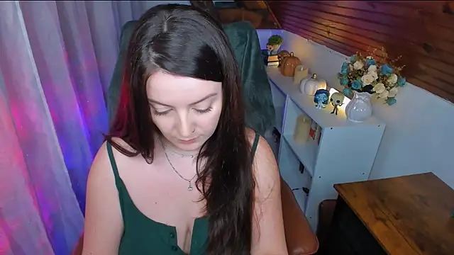 ErinMarshall online show from 12.18.25