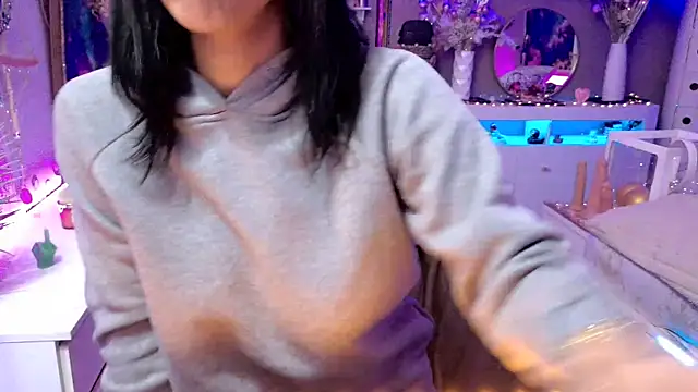 Snapshot of misscectito13 chatting on 04.01.26 misscectito13 online show from 04.01.26