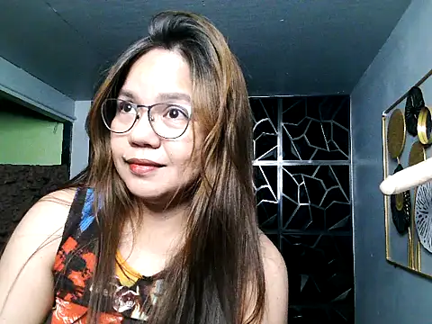 ambersmile online show from 03.20.25