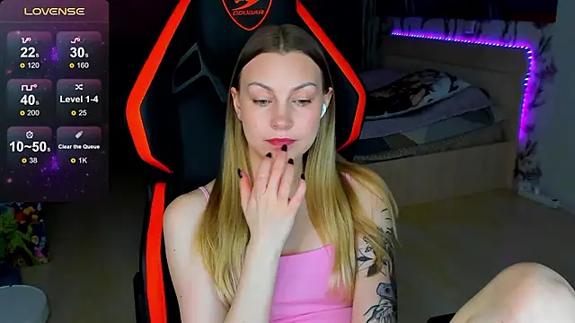 BiMolly online show from 02.28.26