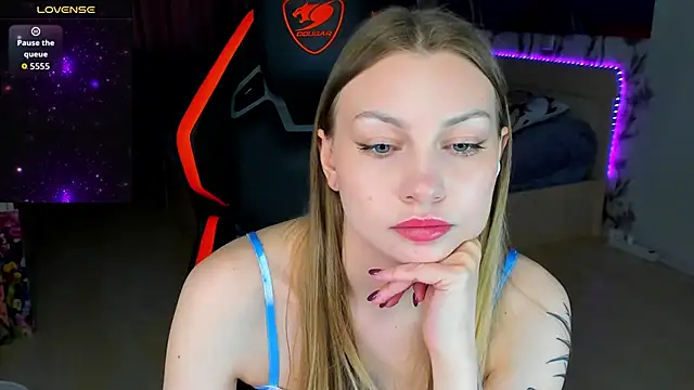 BiMolly online show from 04.17.26