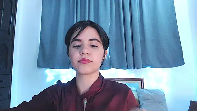 mia collins x online show from 04.11.26