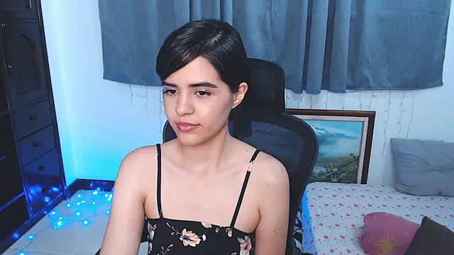 mia collins x online show from 06.04.26